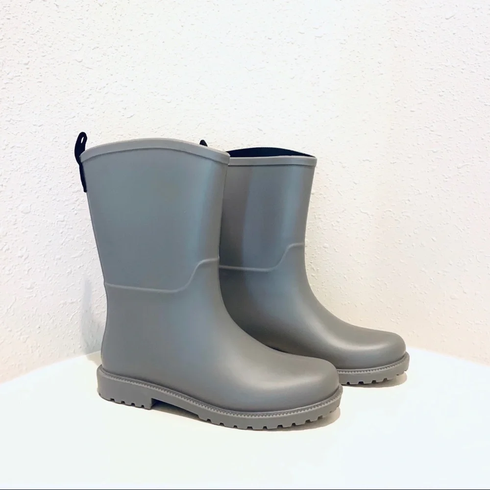Anthropologie Splendid Priscilla Women’s Grey Matte Rain Boots Grey Size 6 NIB